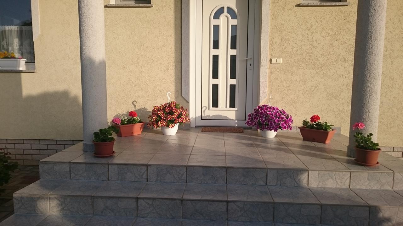 Natalie Appartment Bük Kültér fotó