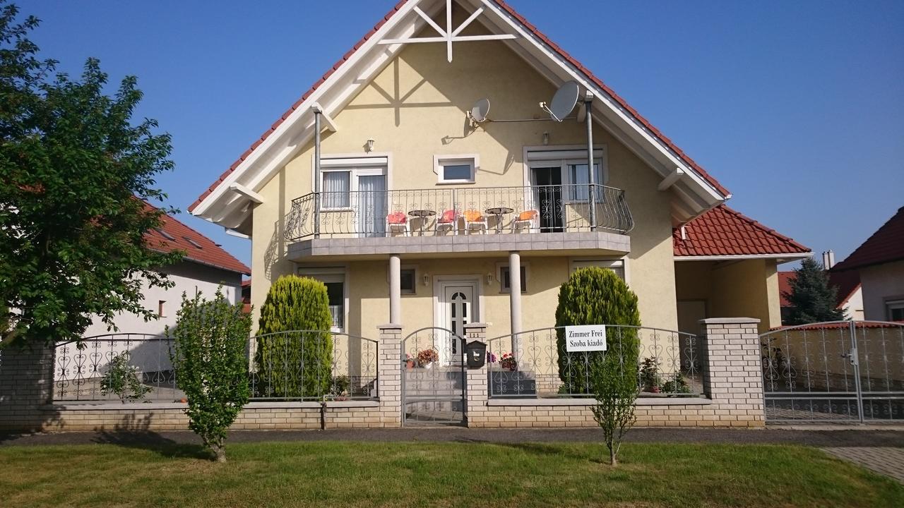 Natalie Appartment Bük Kültér fotó